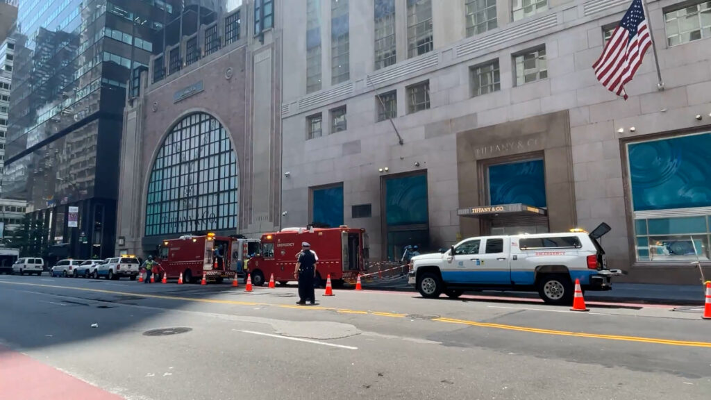 Electrical Fire Breaks out at Tiffany on Fifth Avenue – Injured Rushed to the Hospital